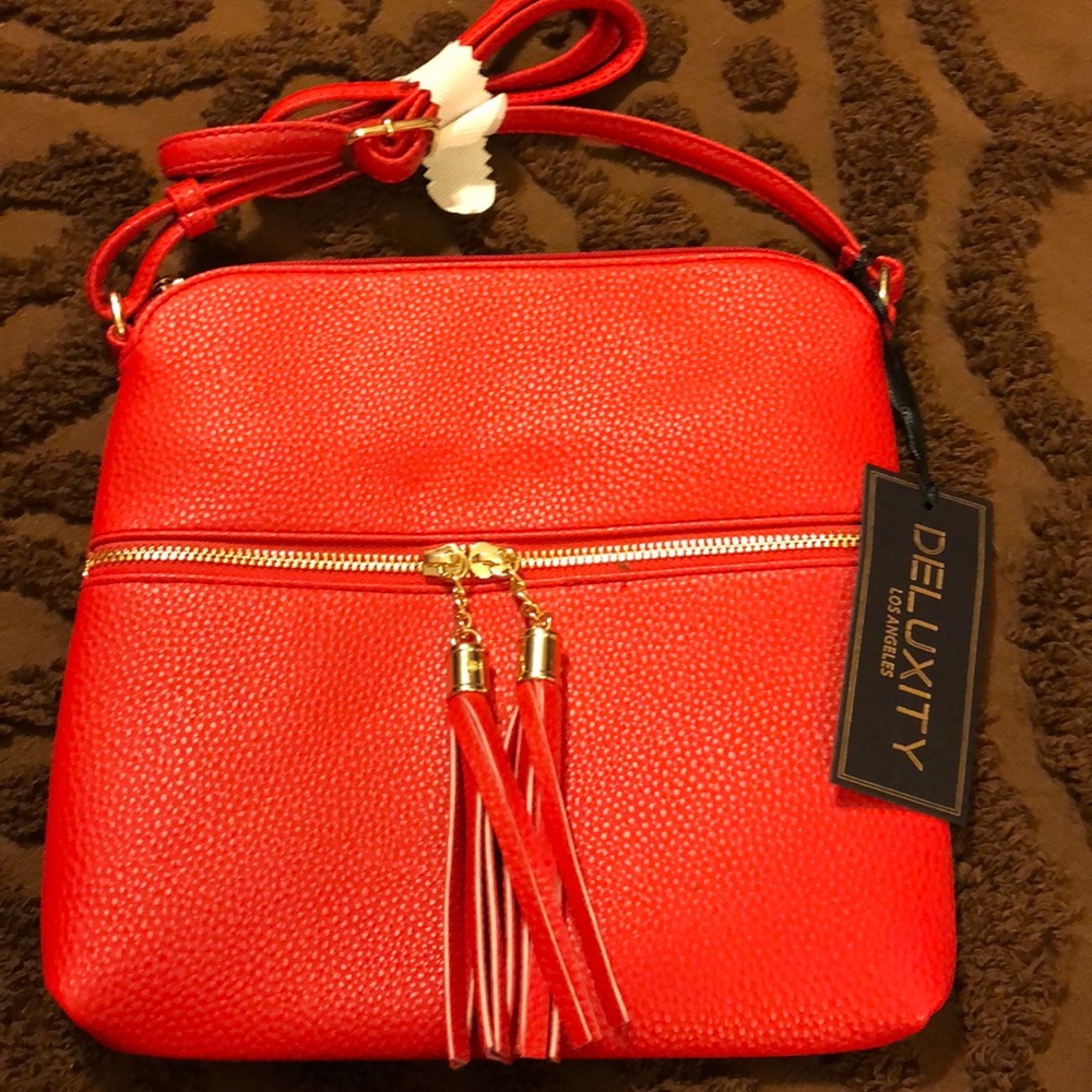 👜New with tags , but not price tags